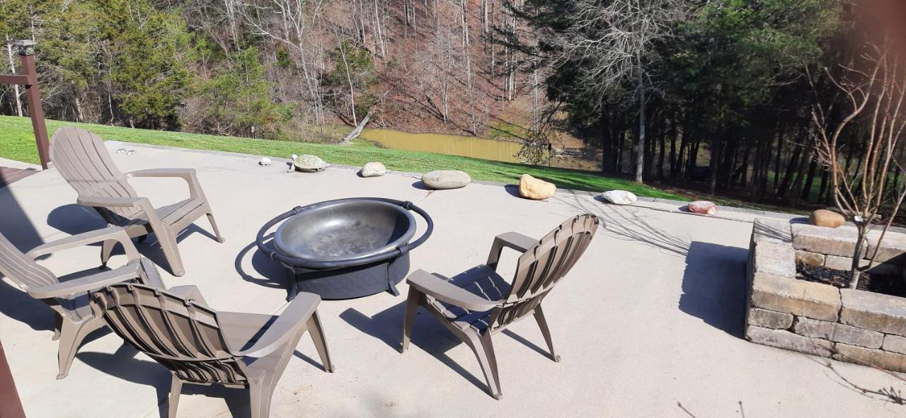 Private Pet Friendly Home Near Exotic Deer Farm Close To Pigeon Forge, Gatlinburg Tn Sevierville Exterior photo